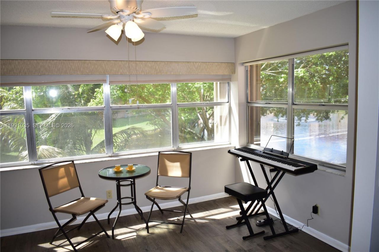 9800 Sunrise Lakes Blvd , Unit 208, Sunrise, FL 33322 Photo