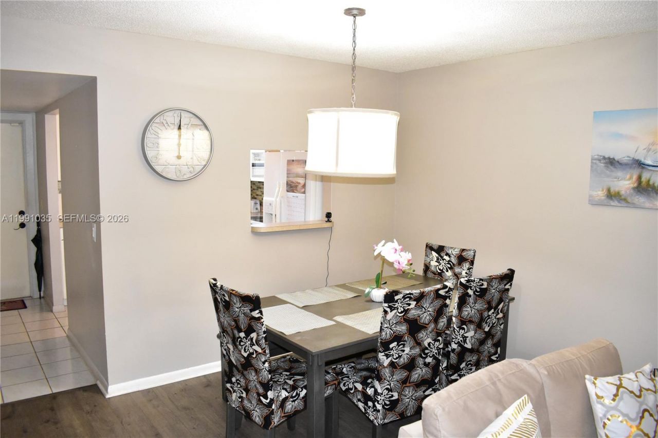 9800 Sunrise Lakes Blvd , Unit 208, Sunrise, FL 33322 Photo