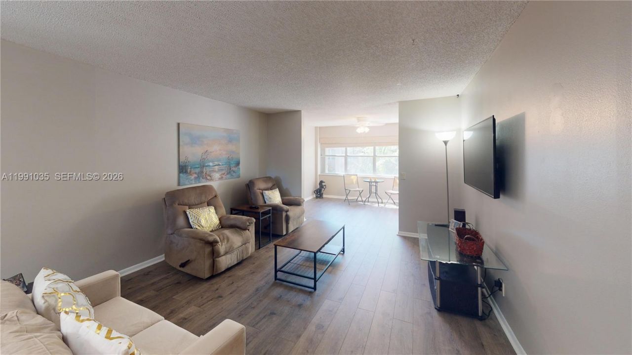 9800 Sunrise Lakes Blvd , Unit 208, Sunrise, FL 33322 Photo