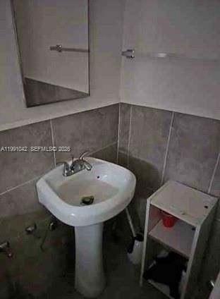2345 NW 161st St, Miami Gardens, FL 33054 Photo
