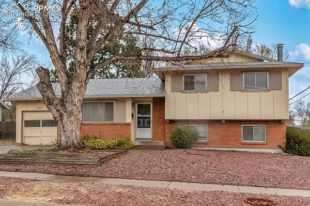 3418 Greenwood Circle, Colorado Springs, CO 80910 Main Photo