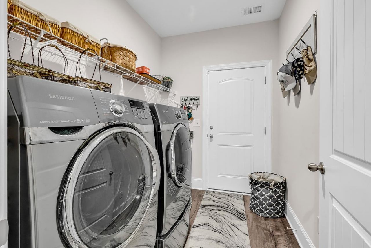 1004 Stilt Ct.  Photo 33