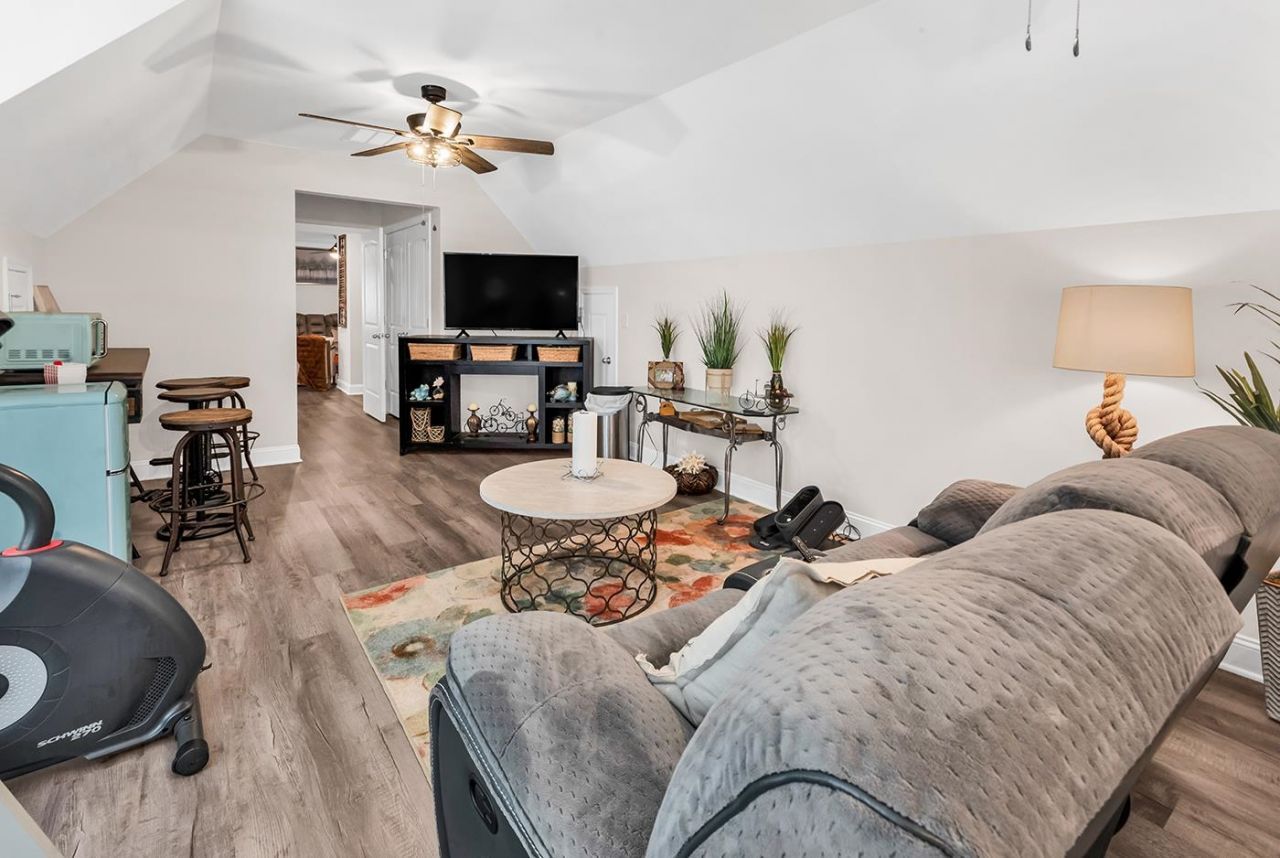 1004 Stilt Ct.  Photo 51