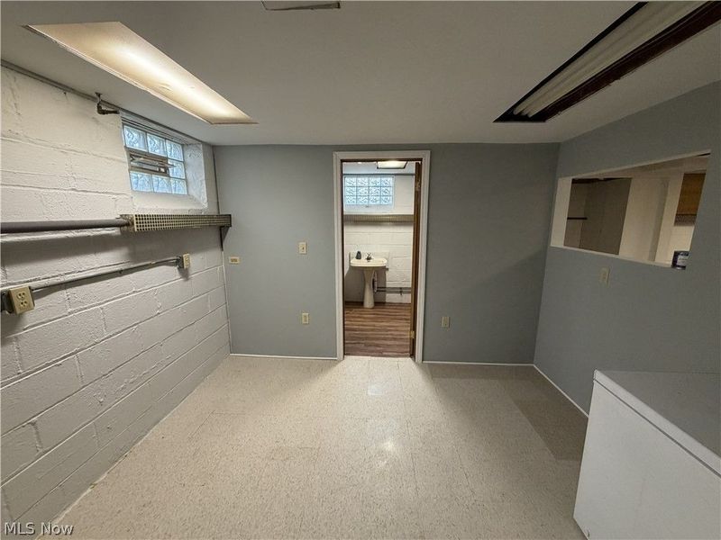 10101 Biddulph Road, Brooklyn, OH 44144 Photo 28