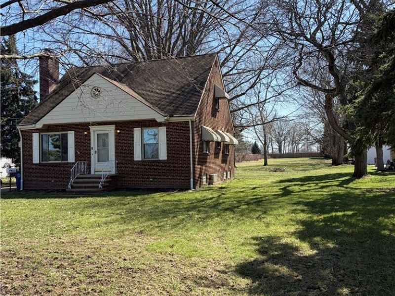 10101 Biddulph Road, Brooklyn, OH 44144 Photo 3