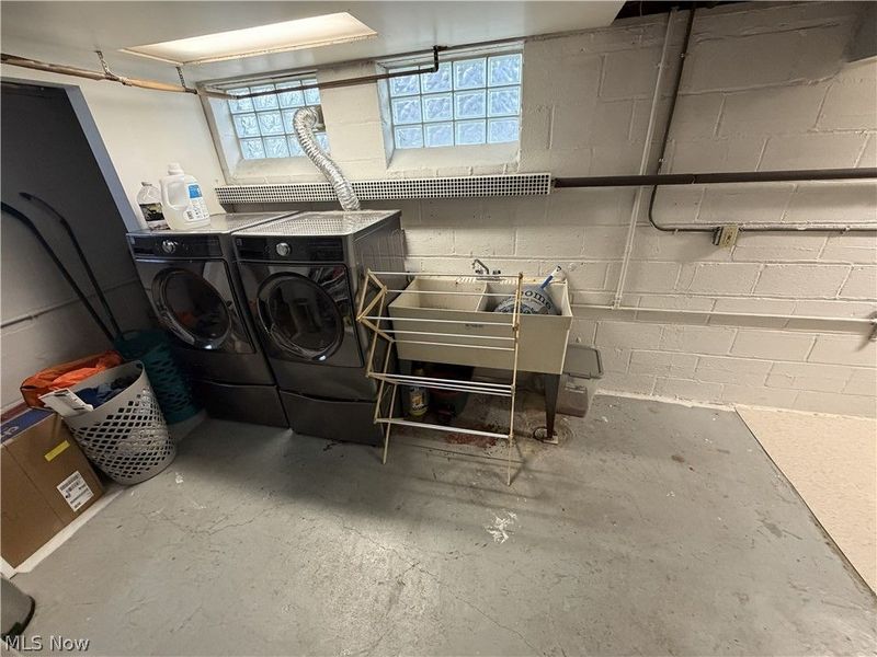 10101 Biddulph Road, Brooklyn, OH 44144 Photo 32