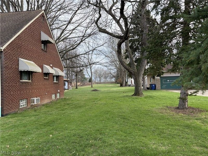 10101 Biddulph Road, Brooklyn, OH 44144 Photo 4