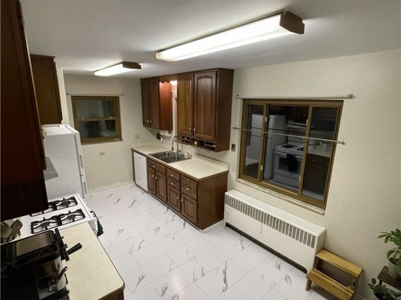 10101 Biddulph Road, Brooklyn, OH 44144 Photo 7