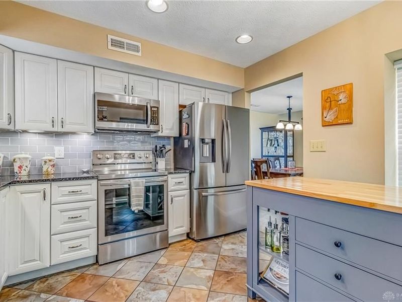 2462 Ferndown Drive, Miamisburg, OH 45342 Photo 10