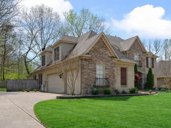 11979 HENNING OAKS LN, Arlington, TN 38002