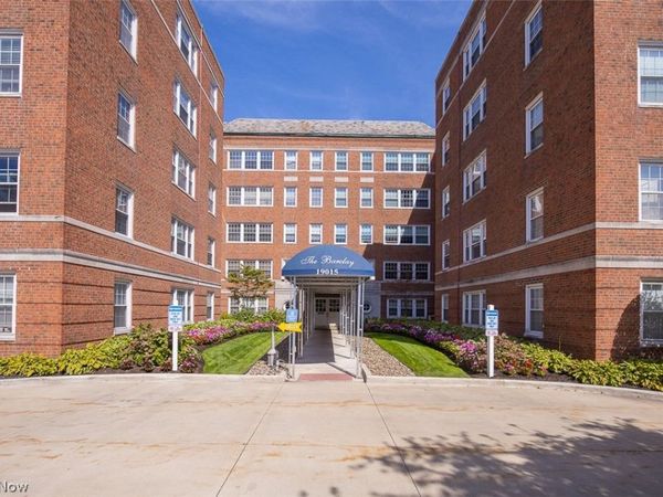 19015 Van Aken Boulevard , Unit 406, Shaker Heights, OH 44122