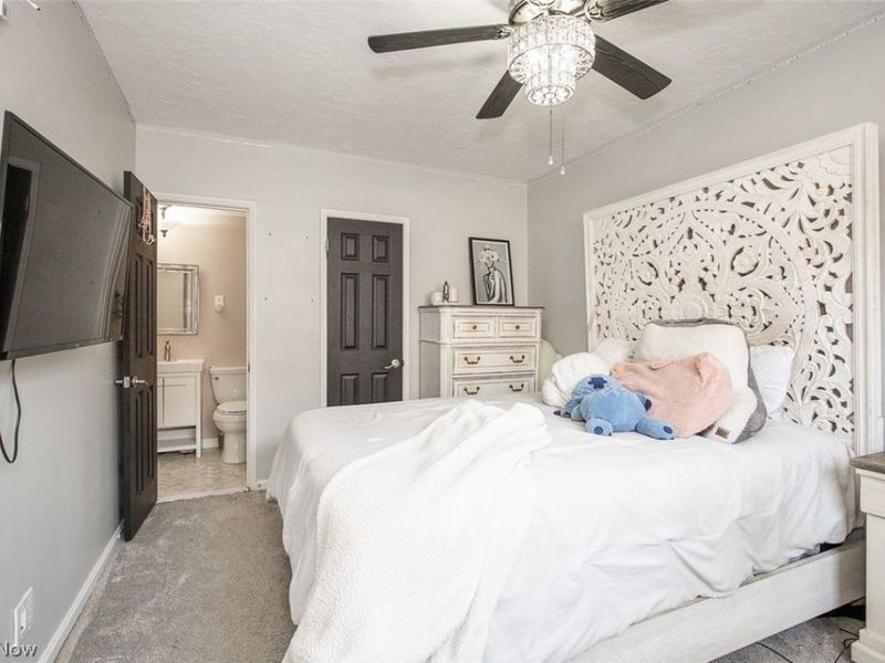 19015 Van Aken Boulevard, Unit 406, Shaker Heights, OH 44122 Photo 13