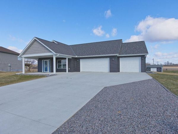211 Century Lane, Silver Lake, MN 55381
