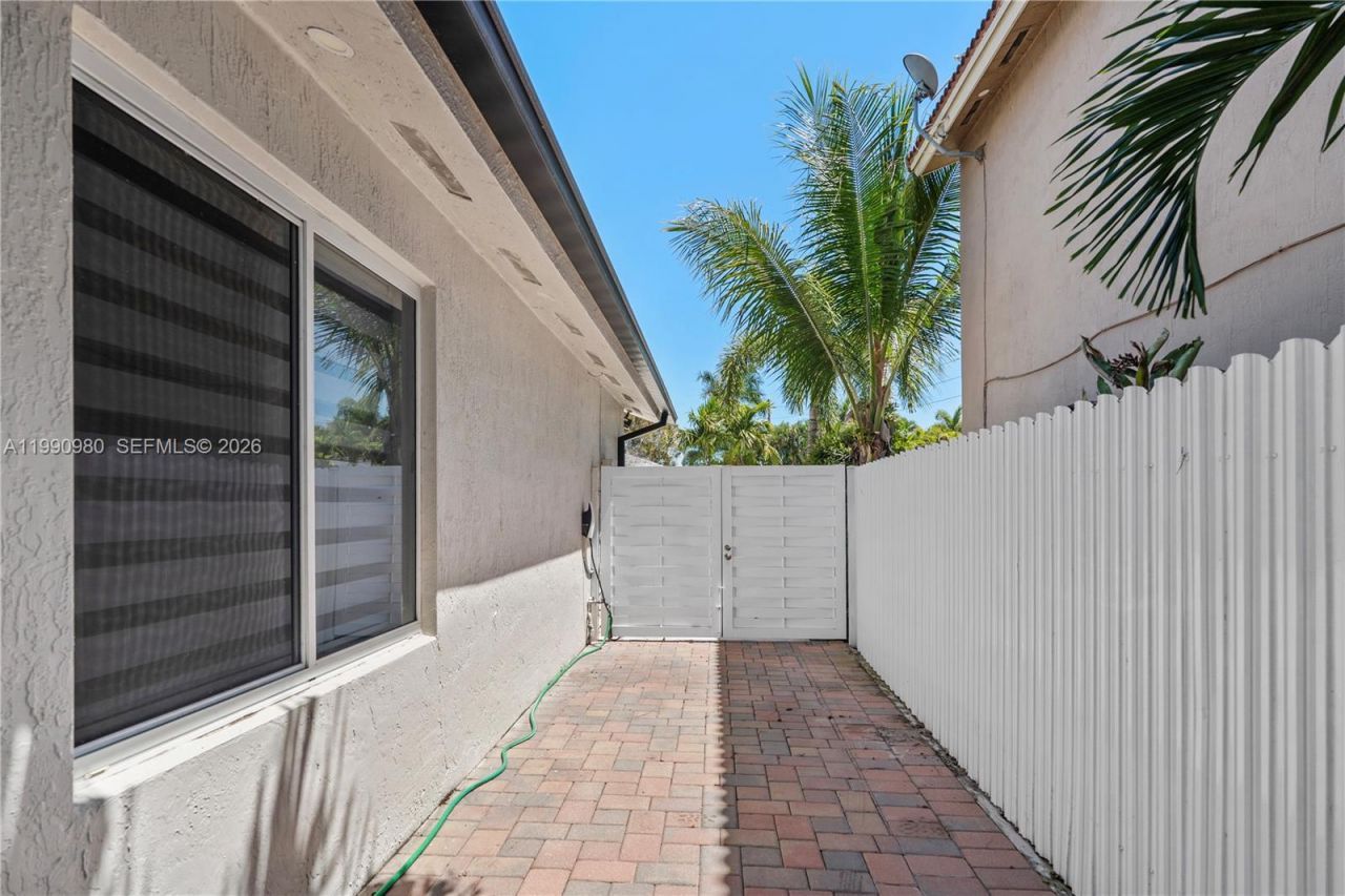27964 SW 136th Pl, Homestead, FL 33032 Photo