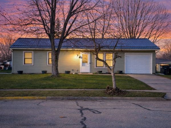 205 Penrose Drive, Kendallville, IN 46755