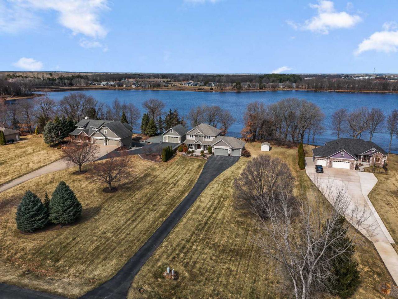 25188 Firefly Avenue, Wyoming, MN 55092