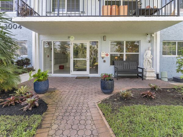 3004 NE 5th Terrace, Unit 206-c, Wilton Manors, FL 33334