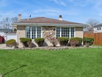 554 N Westwood Avenue, Lombard, IL 60148 primary photo