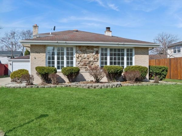 554 N Westwood Avenue, Lombard, IL 60148