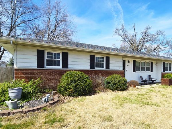 412 Sunset Drive , Centralia, IL 62801