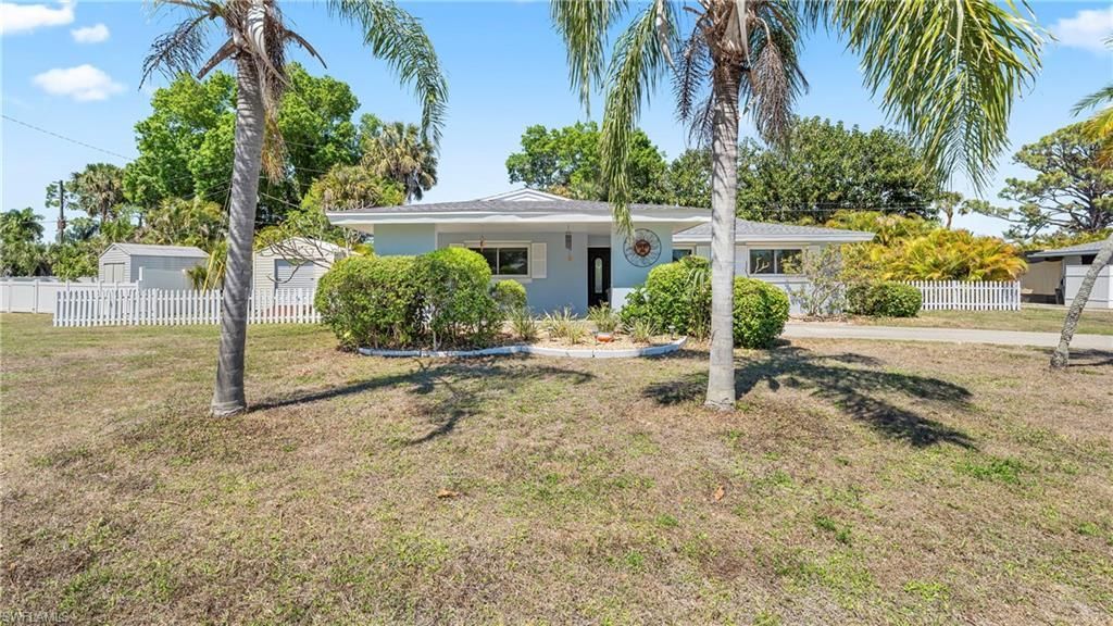 4570 Tennyson Dr, North Fort Myers, FL 33903 Photo