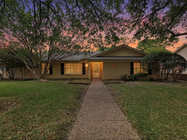 3820 Walton Avenue , Fort Worth, TX 76133