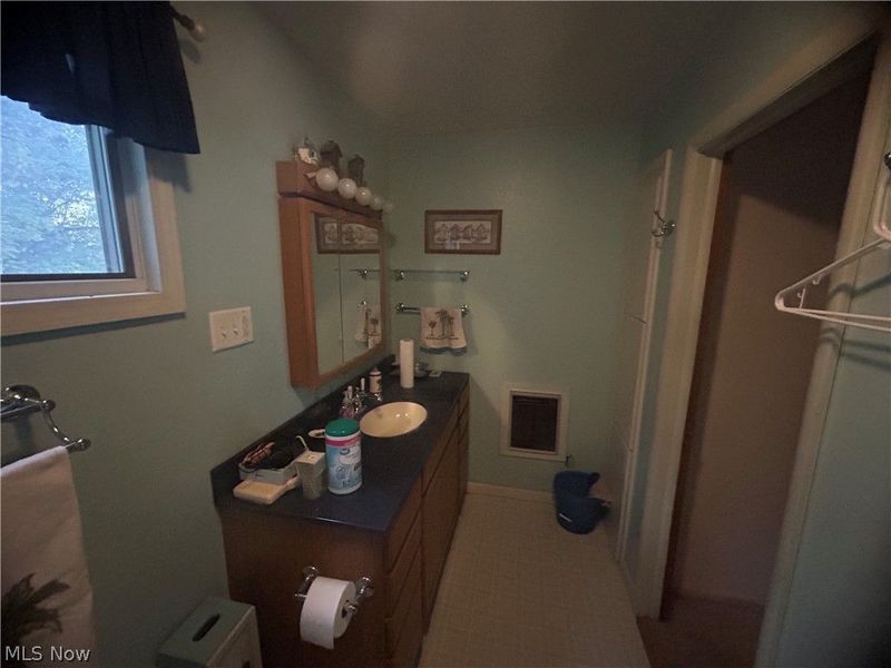 8188 Dozer Road, Cambridge, OH 43725 Photo 21