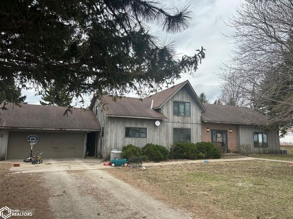 1674 240th, Eagle Grove, IA 50533