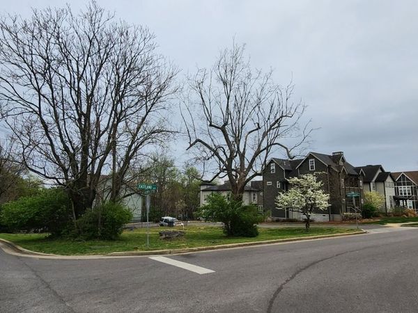 2822 Eastland Ave , Nashville, TN 37206