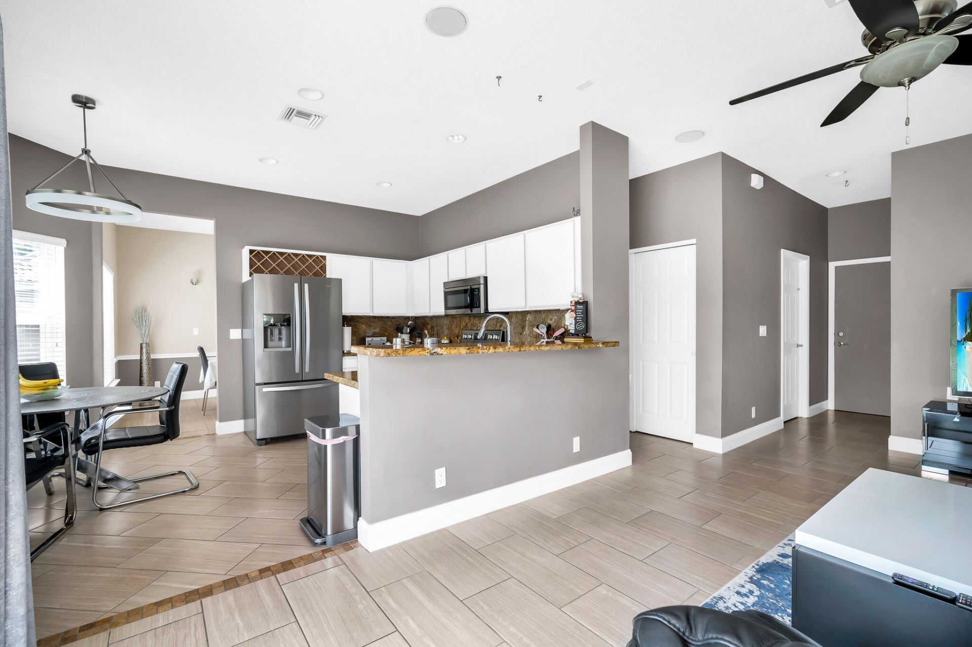 8122 Palm Gate Drive, Boynton Beach, FL 33436 Photo