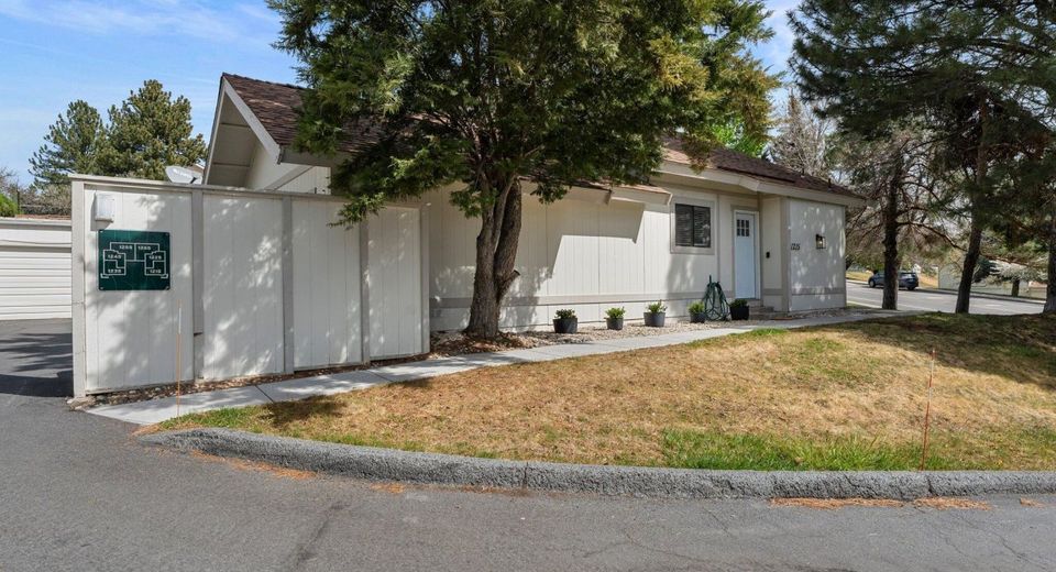 1215 Conway Lane, Reno, NV 89503 Photo