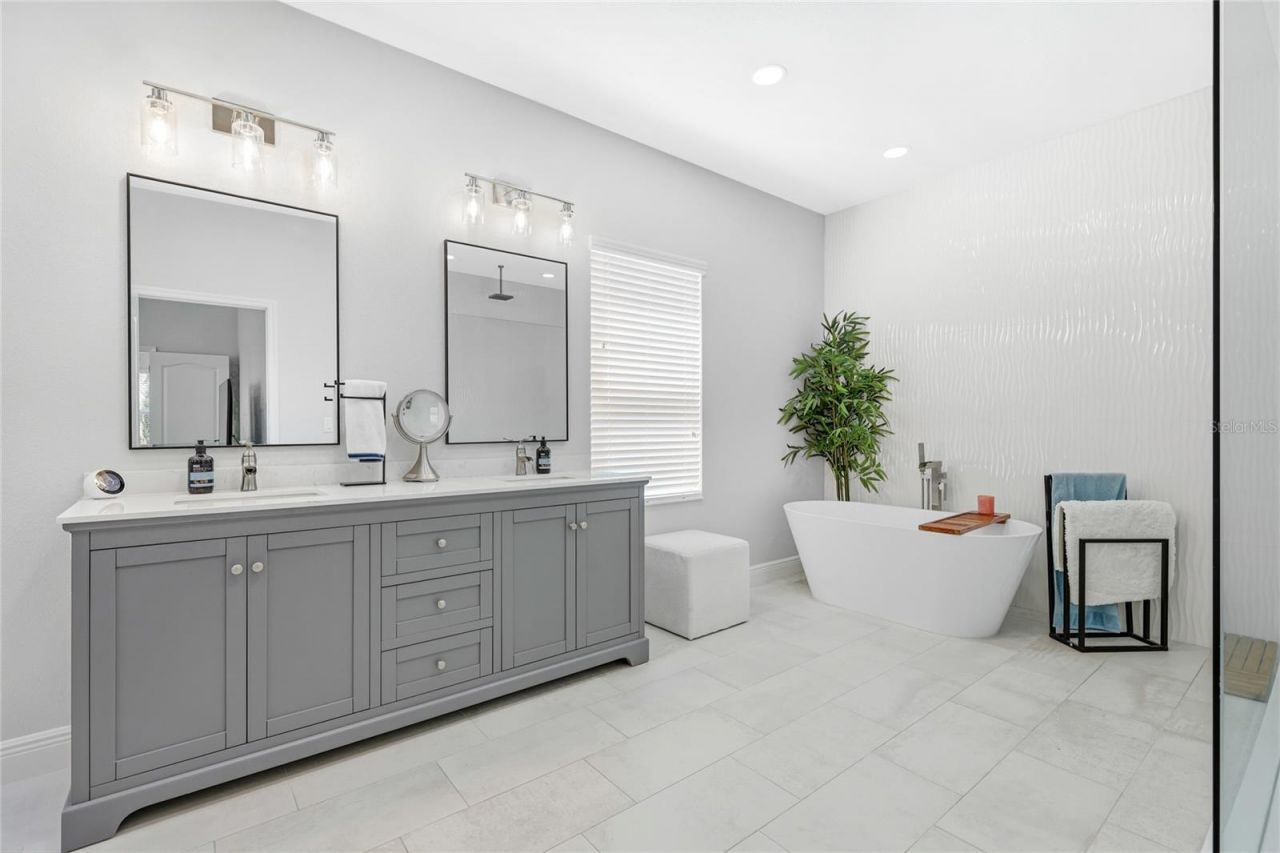 1735 Lake Verona Circle, Bradenton, FL 34211 Photo