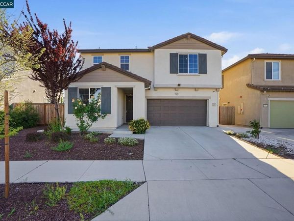 864 Bewick Dr, Lathrop, CA 95330