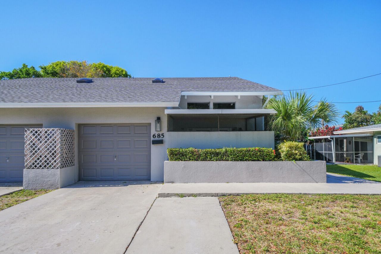 683 Dover Street, Unit 683,685, Boca Raton, FL 33487 Photo