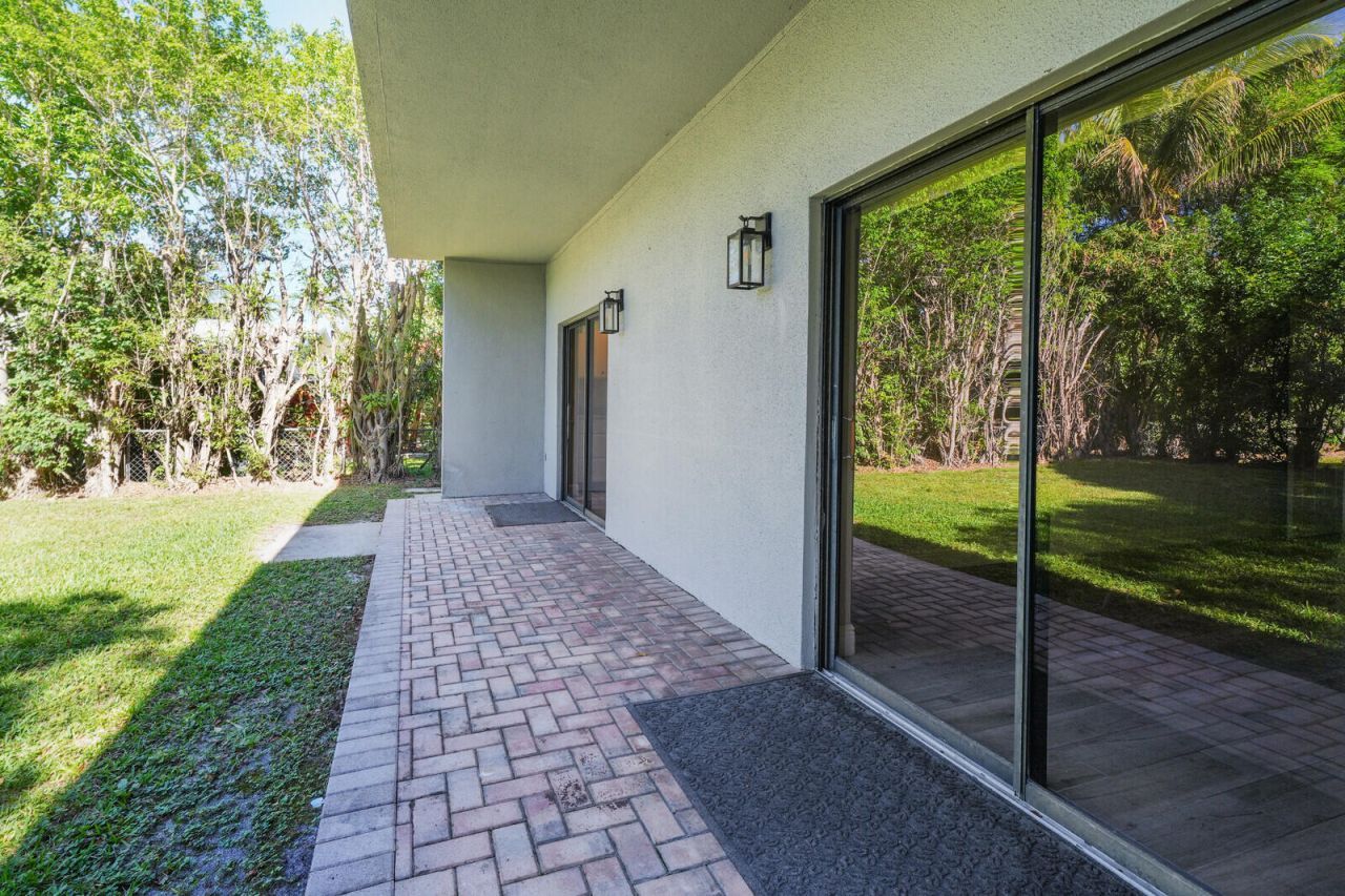 683 Dover Street, Unit 683,685, Boca Raton, FL 33487 Photo
