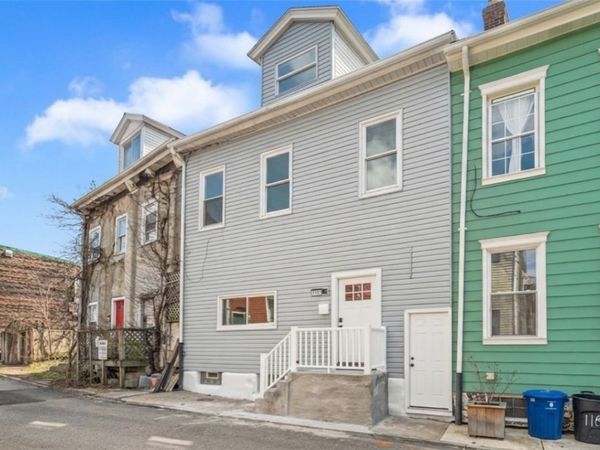 1107 Brabec St, Pittsburgh, PA 15212