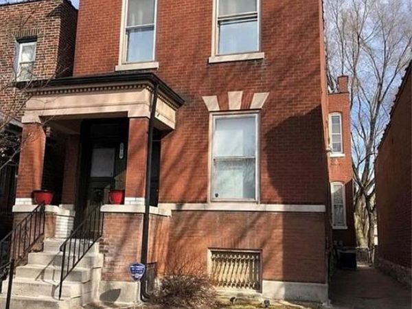 2920 Virginia Ave , St Louis, MO 63118