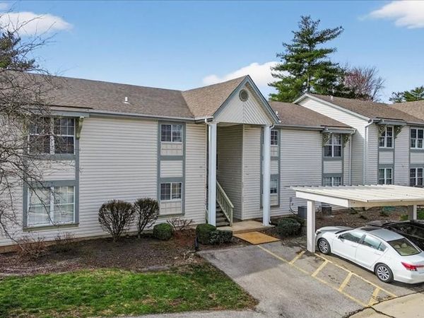 761 Sugar Glen Drive, Unit 5, St Peters, MO 63376