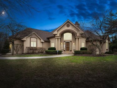 33084 Lake Forest Court, Niles, MI 49120