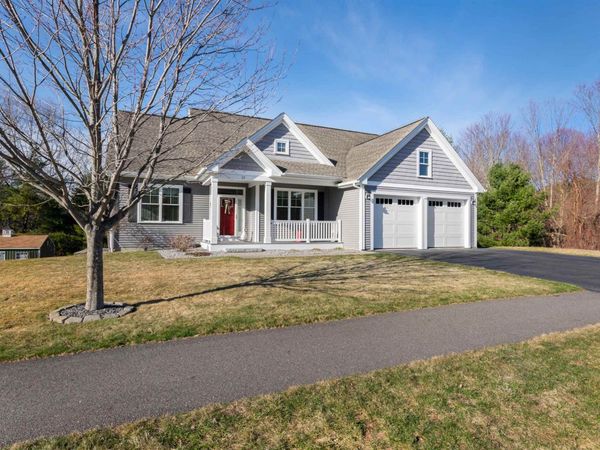 17 Legacy Drive, Nashua, NH 03062