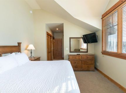 12193 Lookout Loop, Truckee, CA 96161 Photo