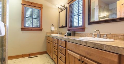 12193 Lookout Loop, Truckee, CA 96161 Photo