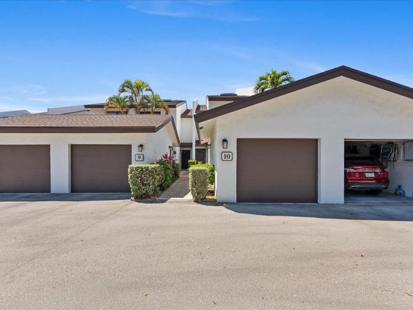1301 N Riverside Drive, Unit 10, Pompano Beach, FL 33062
