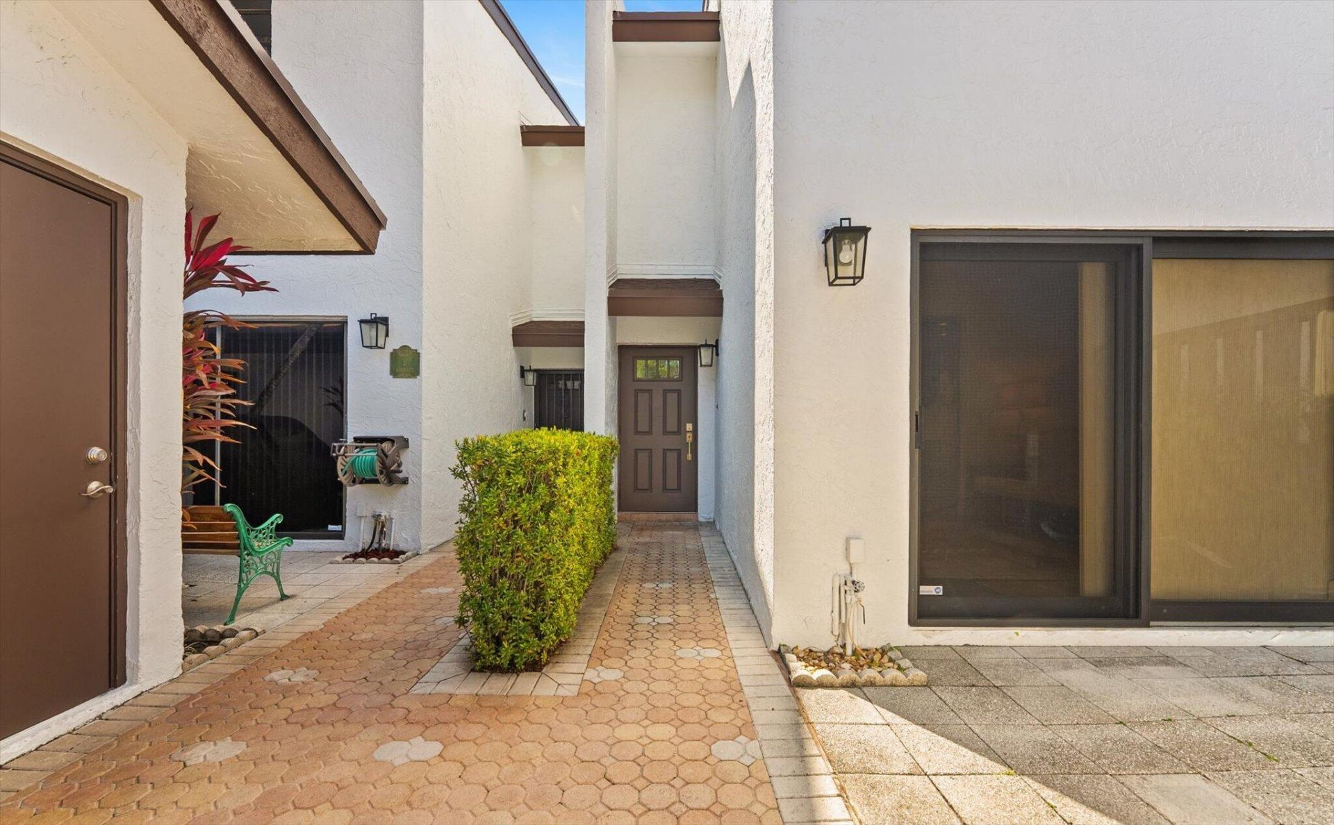 1301 N Riverside Drive, Unit 10, Pompano Beach, FL 33062 Photo