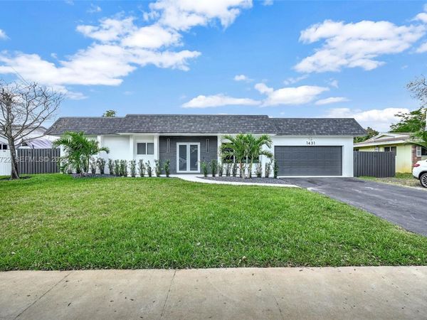 1431 NW 70th Ave, Plantation, FL 33313