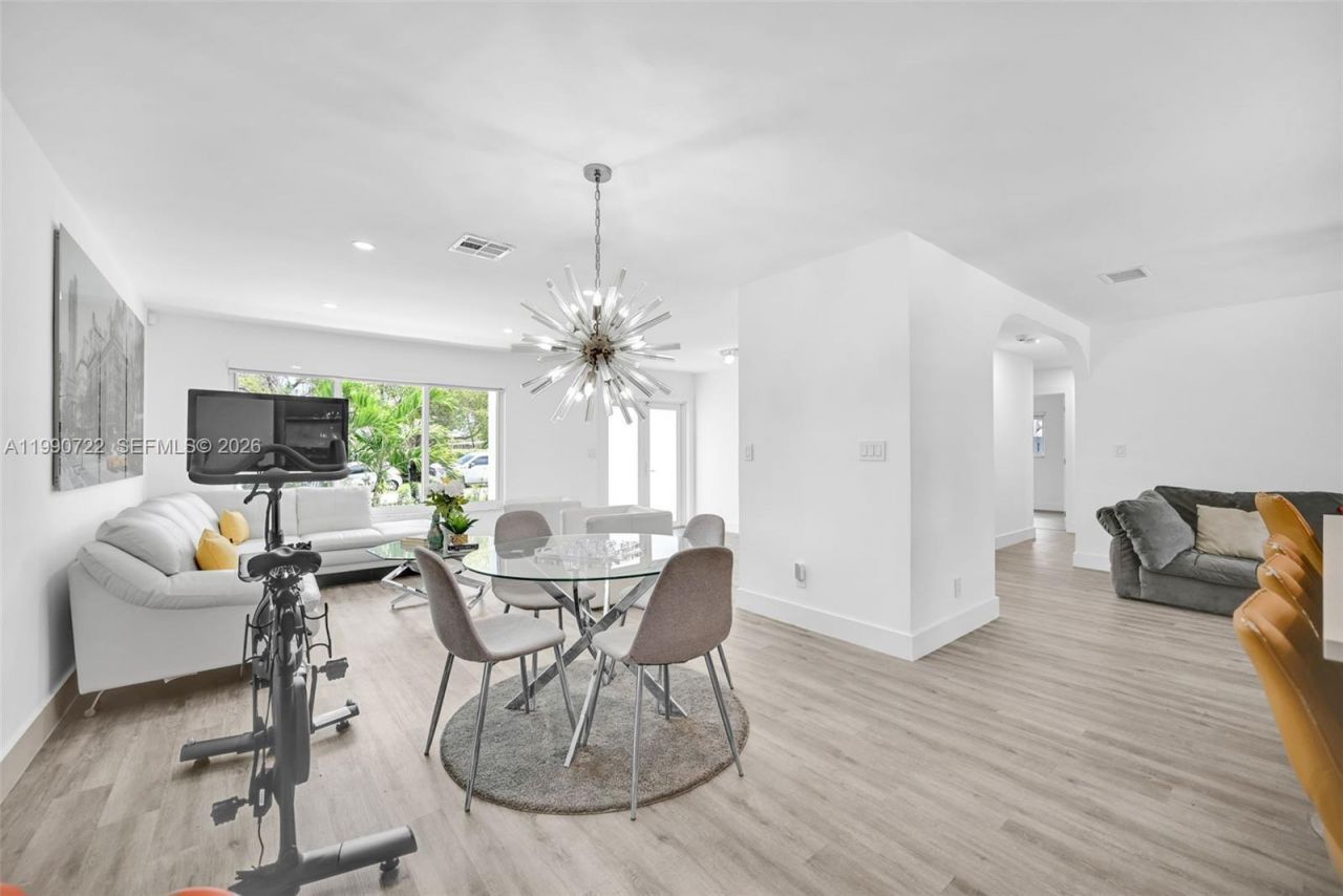 1431 NW 70th Ave, Plantation, FL 33313 Photo