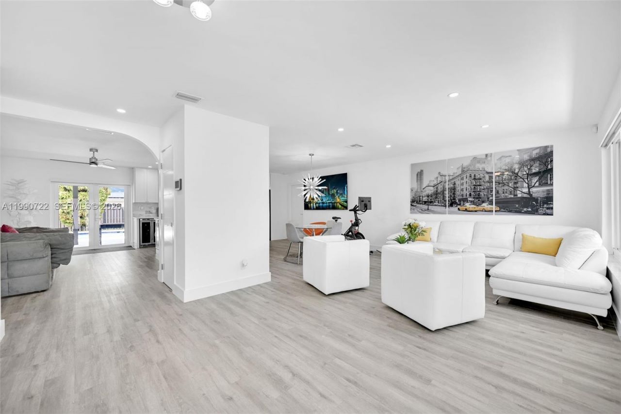 1431 NW 70th Ave, Plantation, FL 33313 Photo