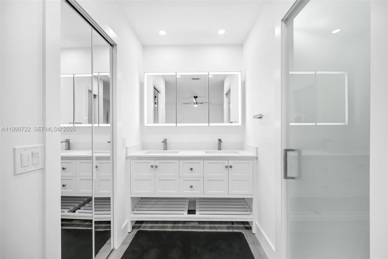 1431 NW 70th Ave, Plantation, FL 33313 Photo