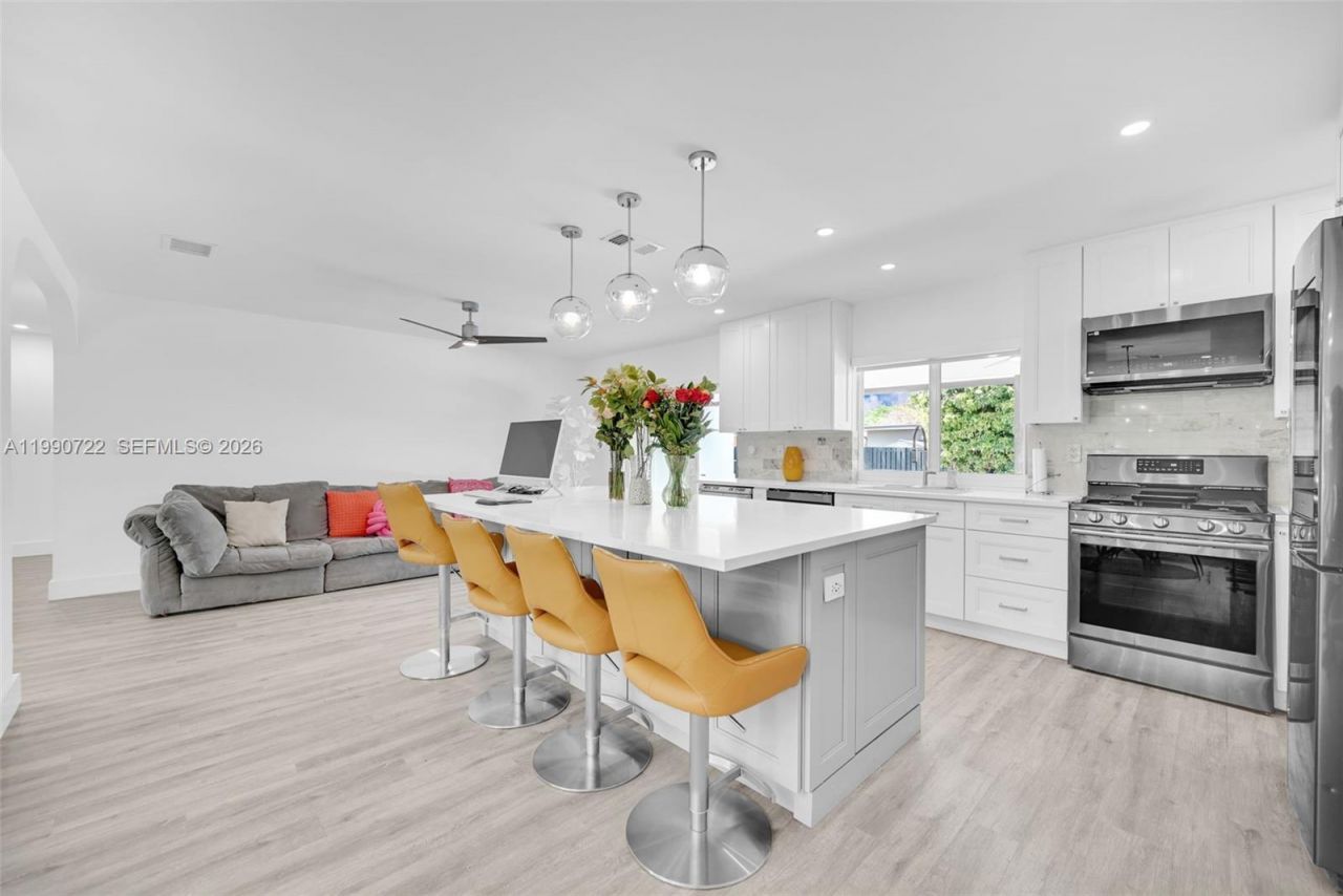 1431 NW 70th Ave, Plantation, FL 33313 Photo