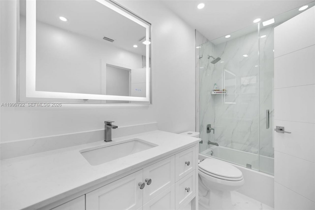 1431 NW 70th Ave, Plantation, FL 33313 Photo